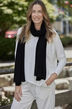 Bamboo & Recycled Cashmere Wool Travel Wrap - Black