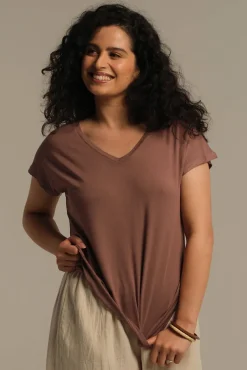 Belle V Neck Tee - Mousse