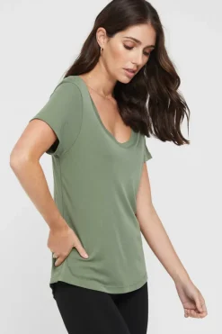 Classic Scoop Neck - Gum Leaf
