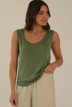 Classic Scoop Tank - Gum Leaf